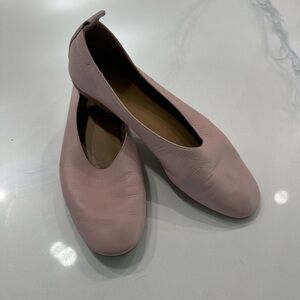 Everlane Pink Flats Minimalist Design